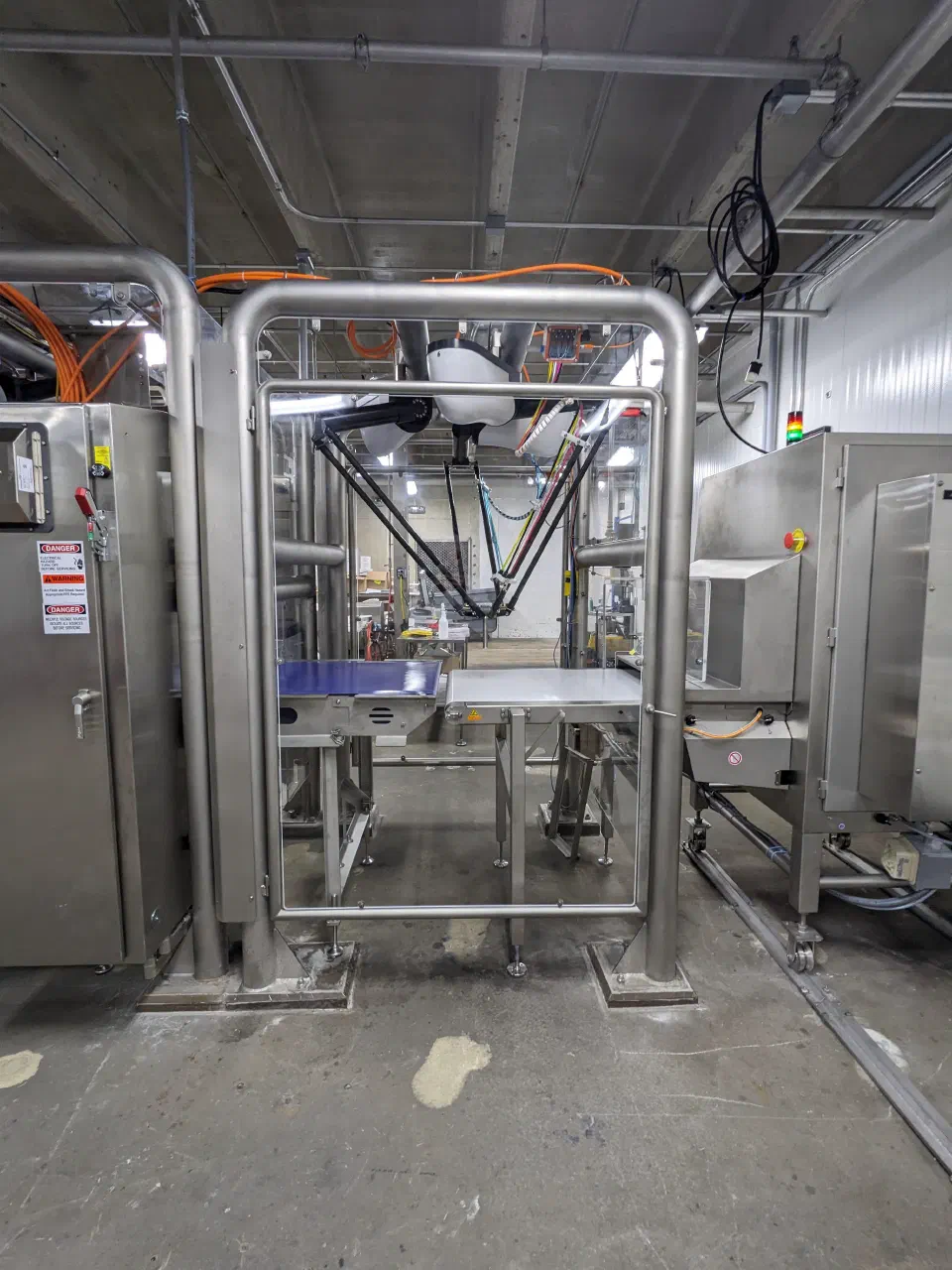 Rear view of the fifth cell during installation